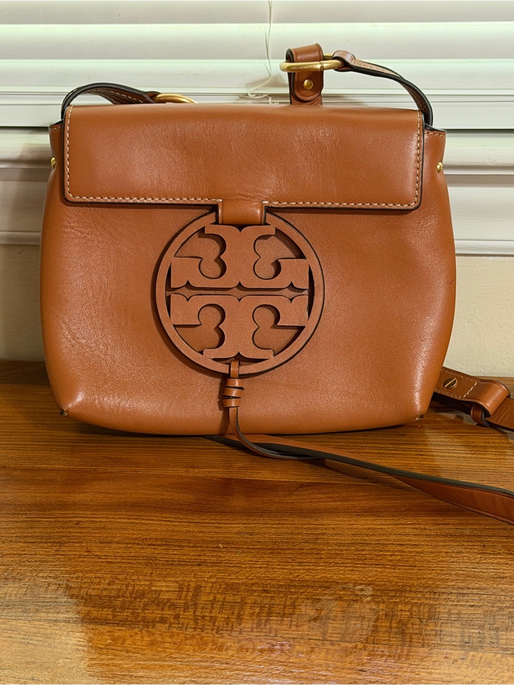EUC TORY BURCH MILLER LEATHER CROSSBODY